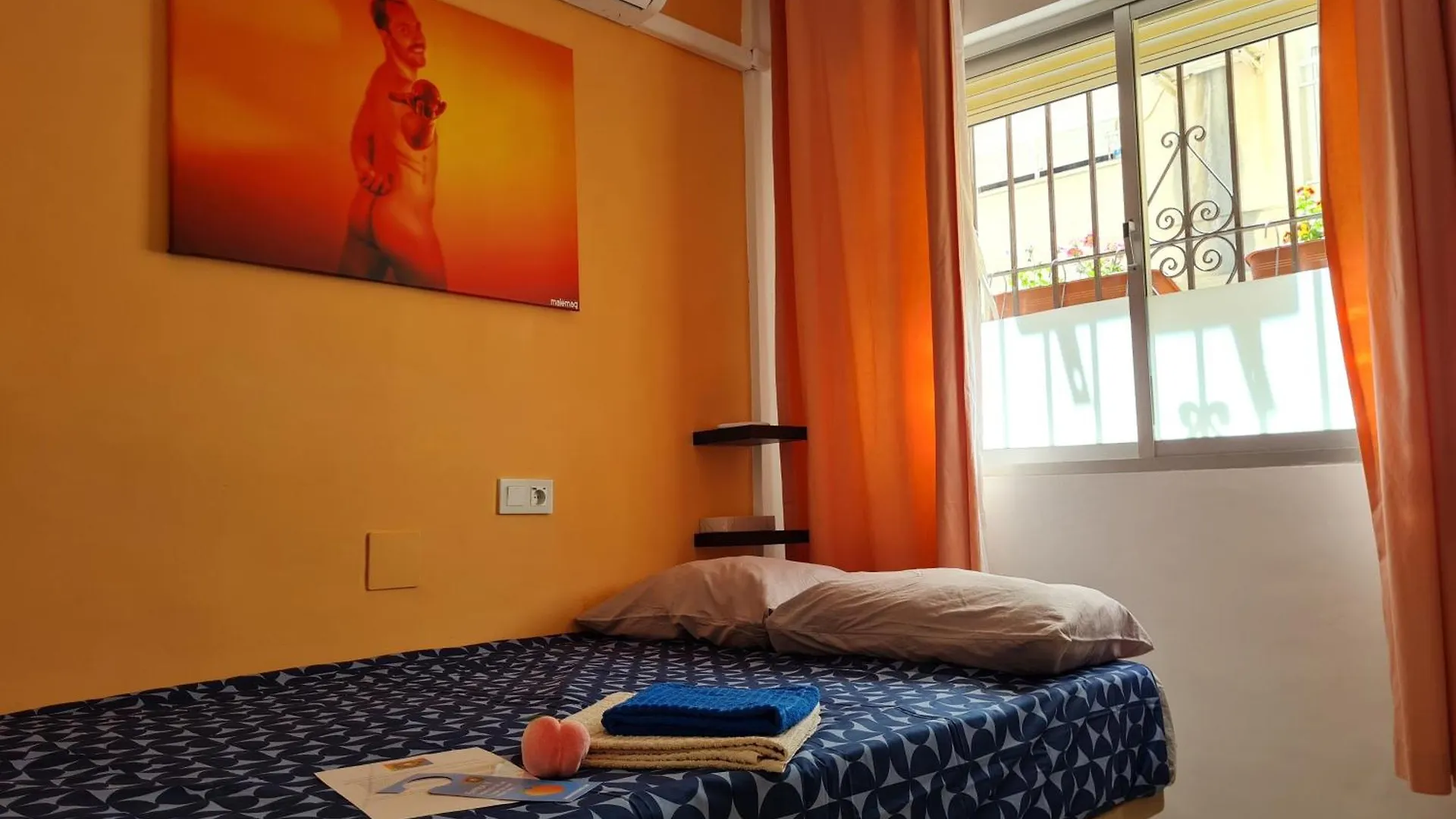 Maracuya House - Men Only Hotel Torremolinos Guest house
